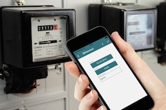 Crowdfunding für PV-Monitoring in EnergieCheck-App_energiecheck-co2online-app-smartphone-iphone-stromzaehler