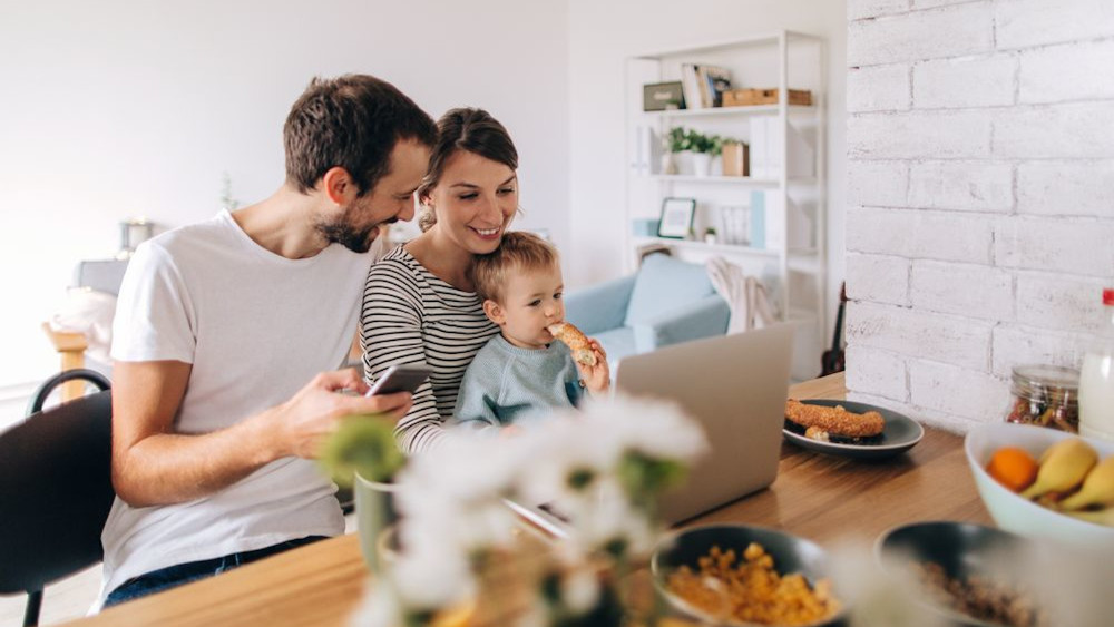 Damit das eigene Zuhause stets ein komfortabler Lebensraum bleibt, stellt Bosch End- und Fachkunden einfache vernetzte Lösungen und Services zur Verfügung. (Quelle: Bosch)